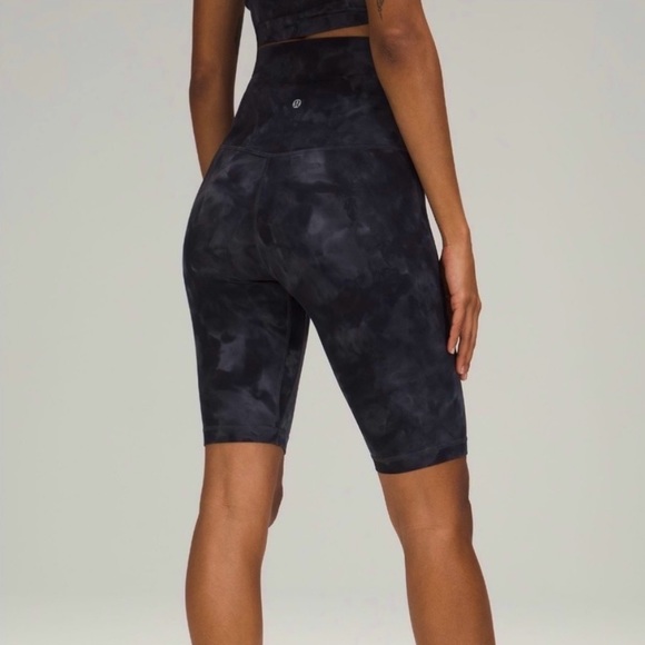 lululemon athletica Pants - Lululemon Align SHR Short 10” Size 4